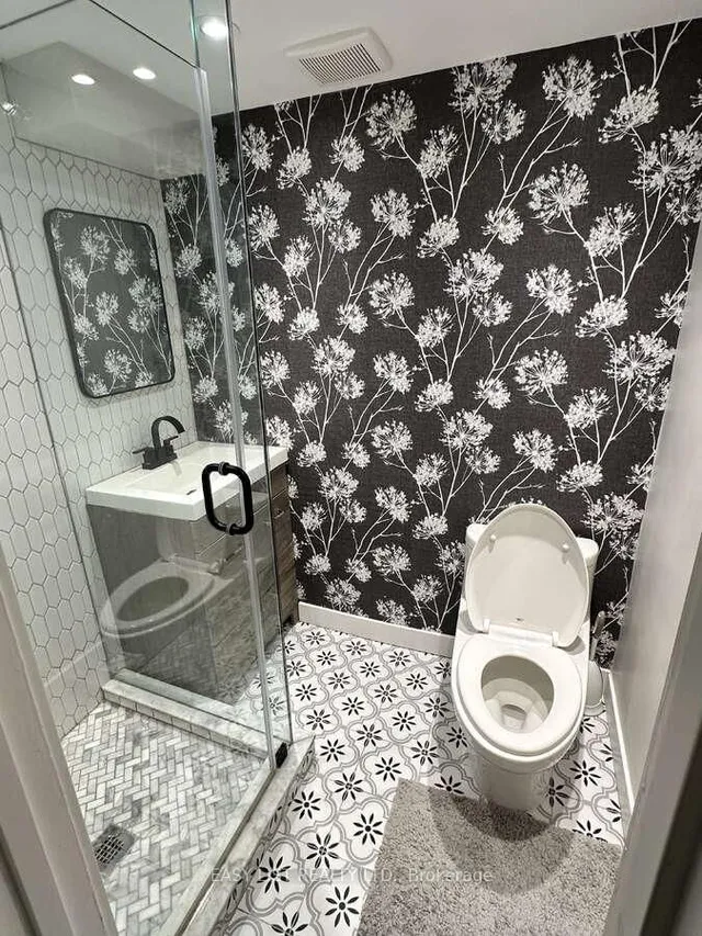 Additional image 29 of 39 Romney Rd