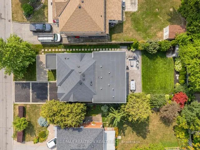 Additional image 45 of 18 Corwin Cres