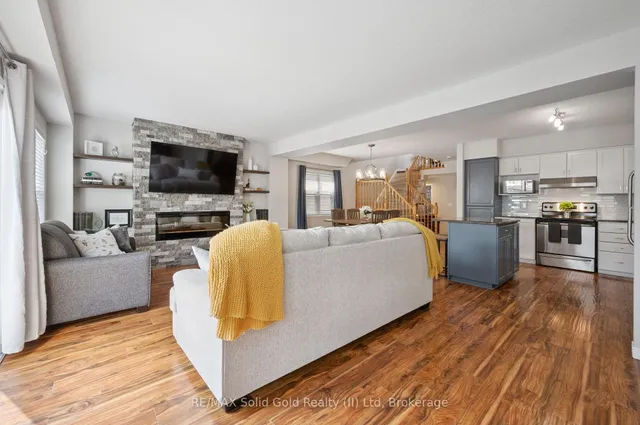 Additional image 17 of 12 Frankfurt St