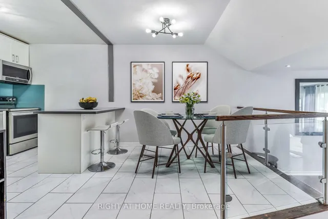 Additional image 21 of 34 Venetian Cres Unit 144