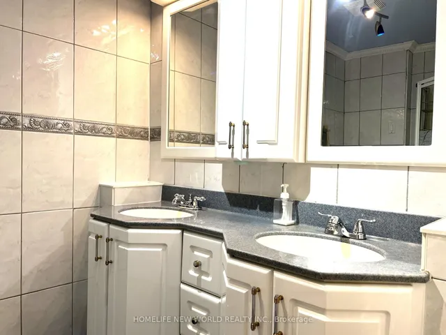 Additional image 17 of 28 Greyhound Dr