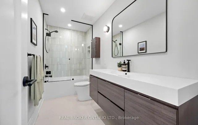 Additional image 44 of 94 Prince Edward Dr