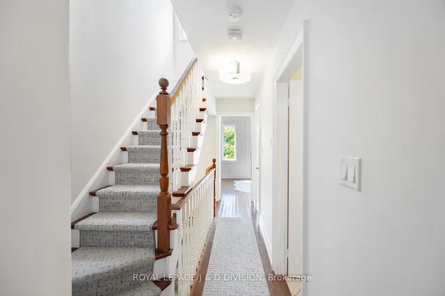 Additional image 21 of 33 Clark St