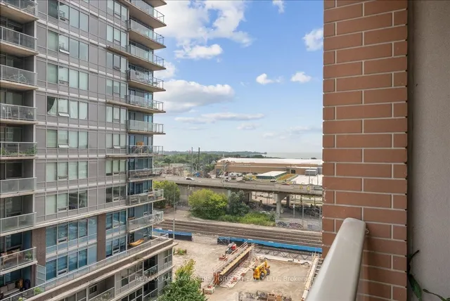 Additional image 22 of 65 East Liberty St Unit 1018