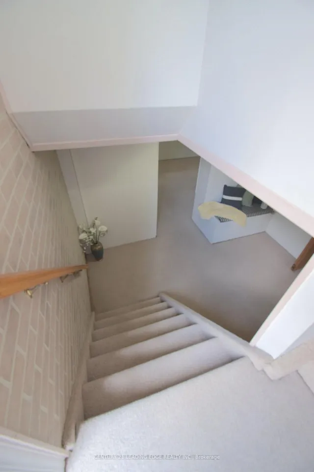 Additional image 36 of 84 Allanford Rd