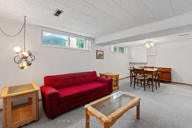 Additional image 46 of 70 Frost St