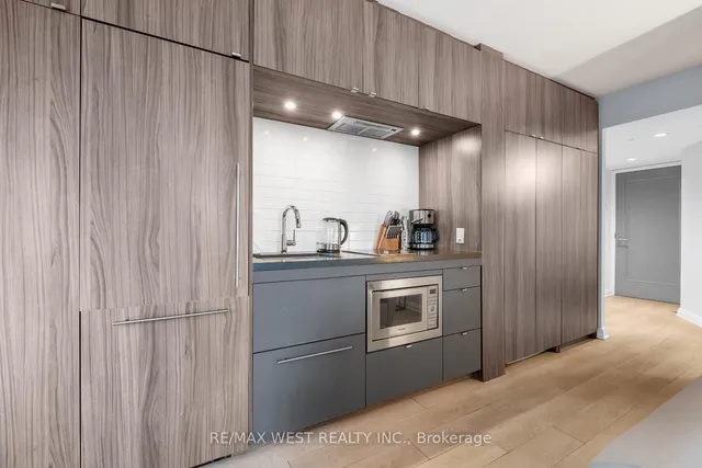 Additional image 23 of 155 Yorkville Ave Unit 704