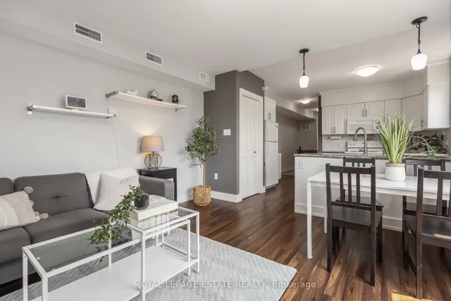 Additional image 11 of 1008 Woodbine Ave