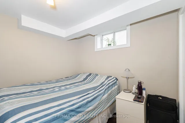 Additional image 40 of 60 Salem Ave