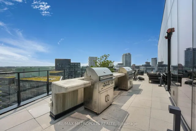 Additional image 24 of 21 Lawren Harris Sq Unit 1213