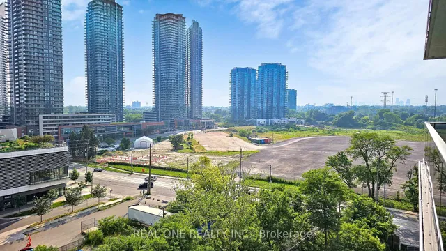 Additional image 28 of 70 Annie Craig Dr Unit 808