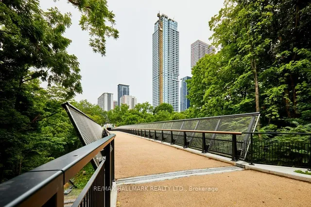 Additional image 28 of 40 Glen Rd Unit 209