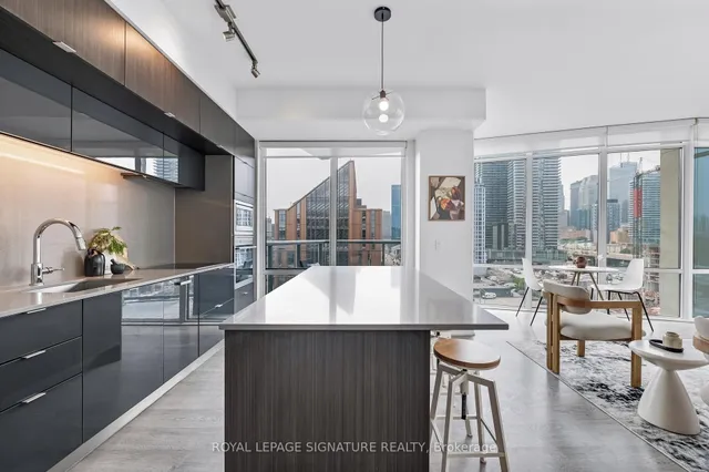 Additional image 14 of 15 Merchants' Wharf Unit 942