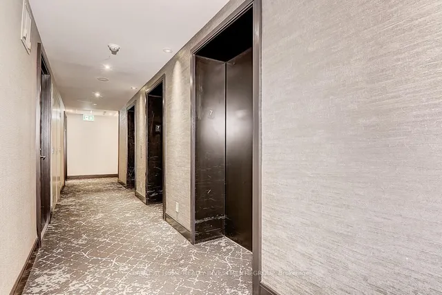 Additional image 25 of 18 Yorkville Ave Unit 704