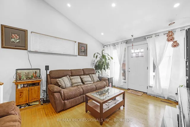 Additional image 5 of 256 John Garland Blvd Unit 133