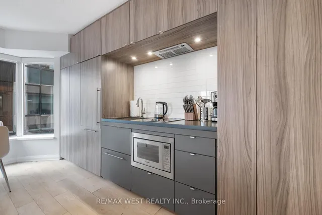 Additional image 38 of 155 Yorkville Ave Unit 704