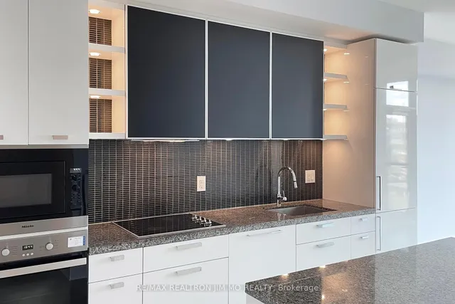 Additional image 12 of 32 Davenport Rd Unit 1706