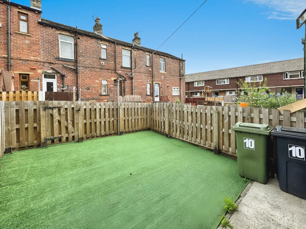 Additional image 4 of Whitcliffe Road, Cleckheaton, BD19