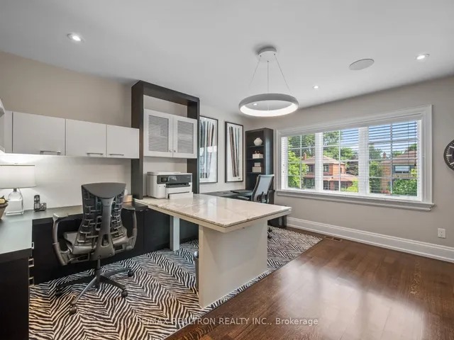 Additional image 30 of 18 Corwin Cres