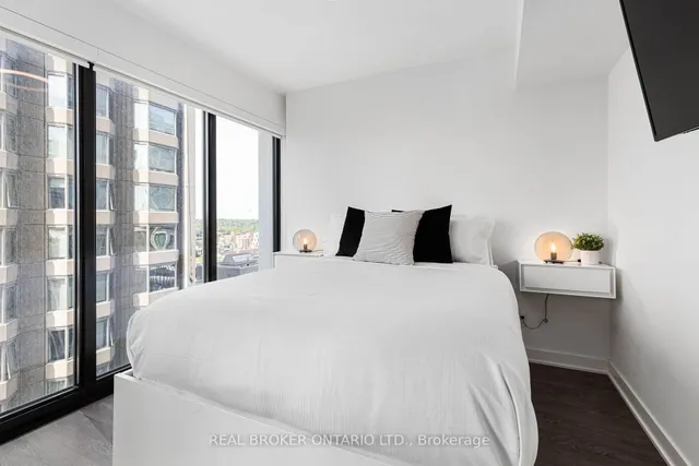 Additional image 15 of 188 Cumberland St Unit 1913