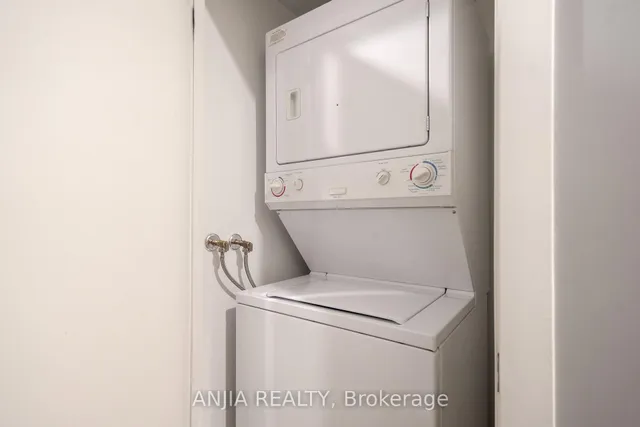 Additional image 27 of 8 York St Unit 3411