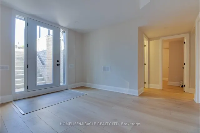 Additional image 37 of 10 Stamford Sq