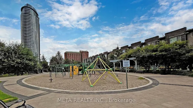 Additional image 26 of 255 Village Green Sq Unit 607