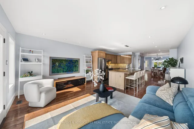 Additional image 14 of 102 Gilbert Ave