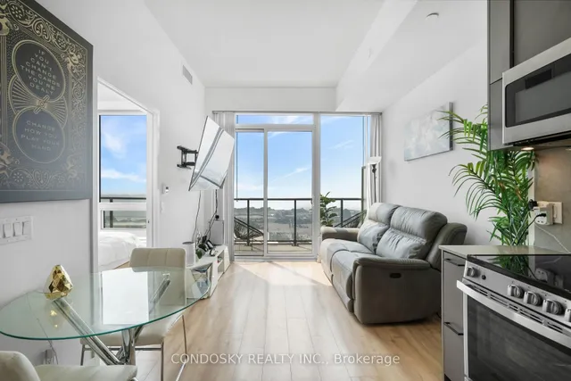 Additional image 11 of 135 East Liberty St Unit PH01