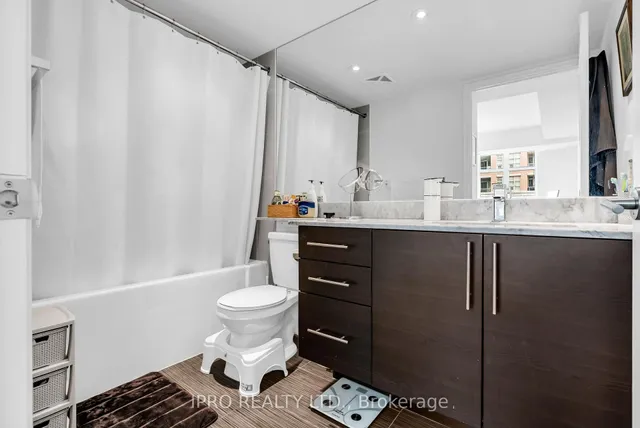 Additional image 20 of 65 East Liberty St Unit 606