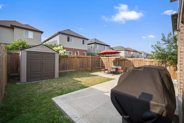 Additional image 48 of 439 Moorlands Cres