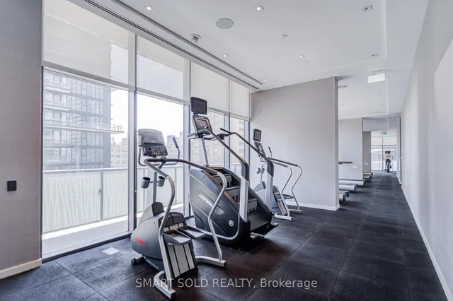 Additional image 39 of 50 Charles St Unit 2909