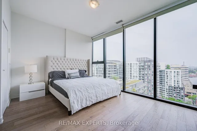 Additional image 22 of 629 King St Unit 1418