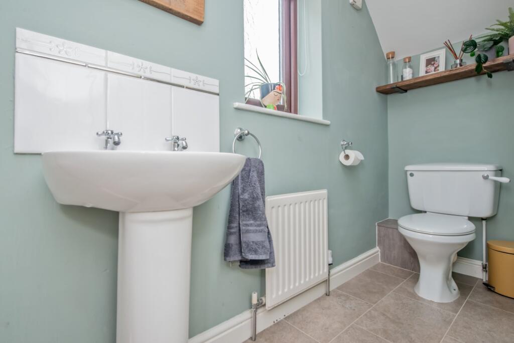 Additional image 11 of Church Lane, Gomersal, Cleckheaton, BD19