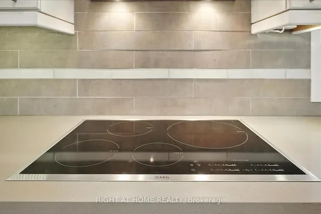 Additional image 12 of 142 Sloane Ave