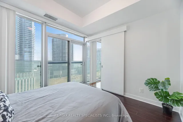 Additional image 18 of 12 York St Unit 804