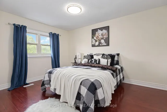 Additional image 24 of 77 Lowry Sq