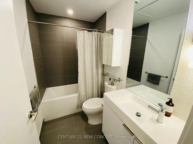 Additional image 3 of 33 Helendale Ave Unit 901