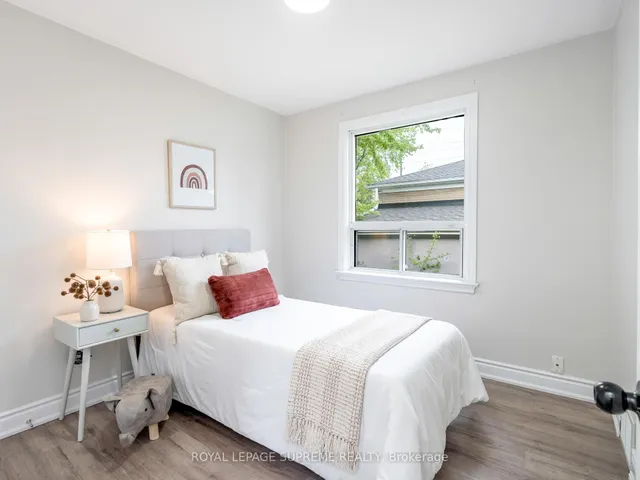 Additional image 26 of 40 Cartwright Ave