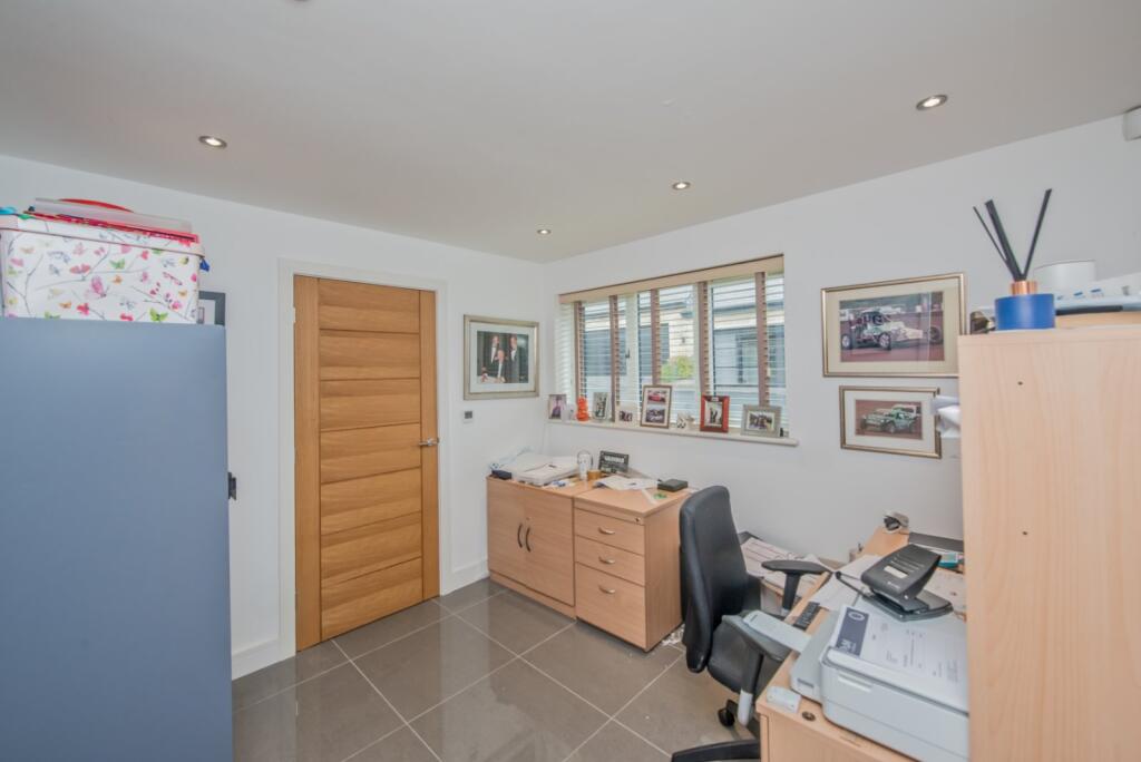 Additional image 10 of Latham Lane, Gomersal, Cleckheaton, West Yorkshire, BD19