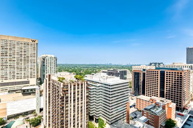 Additional image 18 of 35 Hayden St Unit 2701