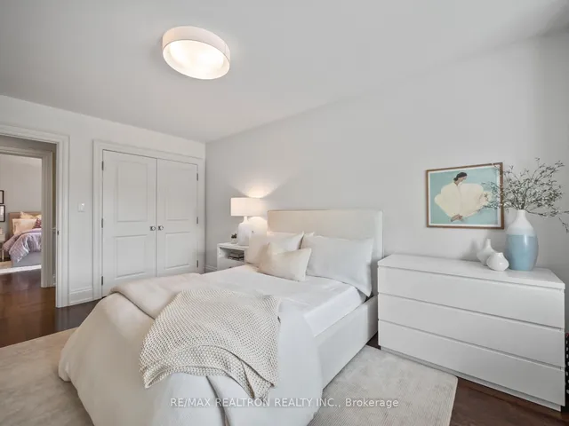 Additional image 27 of 18 Corwin Cres