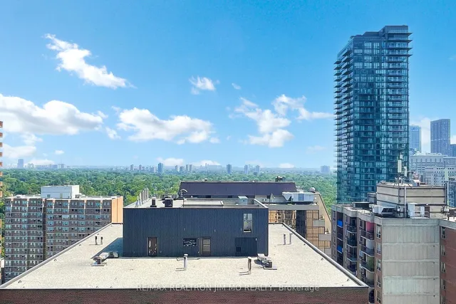 Additional image 31 of 32 Davenport Rd Unit 1706