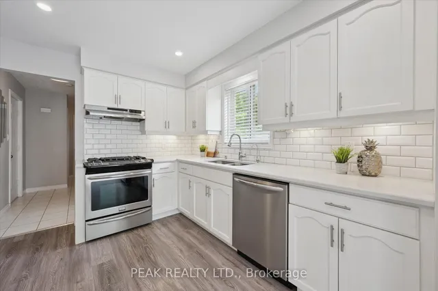 Additional image 7 of 839 Fairway Cres