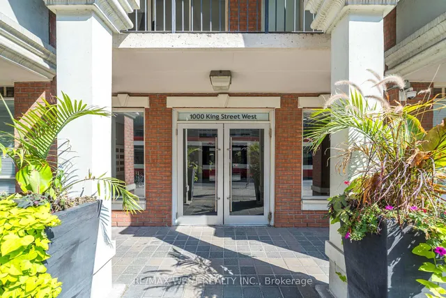 Additional image 4 of 1000 King St Unit 209