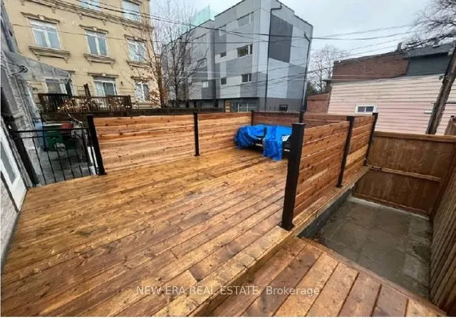 Additional image 17 of 48 Carr St