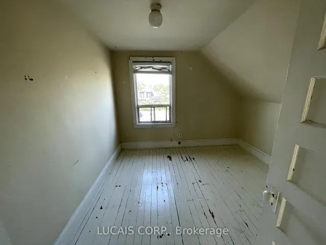 Additional image 12 of 196 Beatrice St