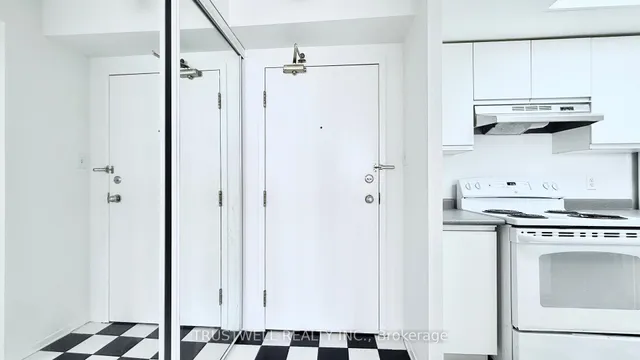 Additional image 5 of 1470 Midland Ave Unit 909