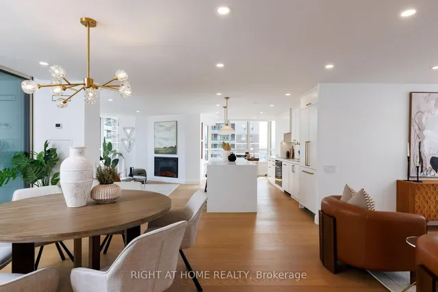 Additional image 12 of 130 Carlton St Unit 1403