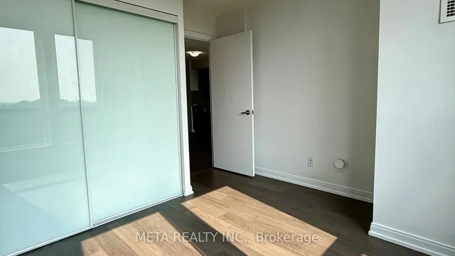 Additional image 14 of 255 Village Green Sq Unit 607